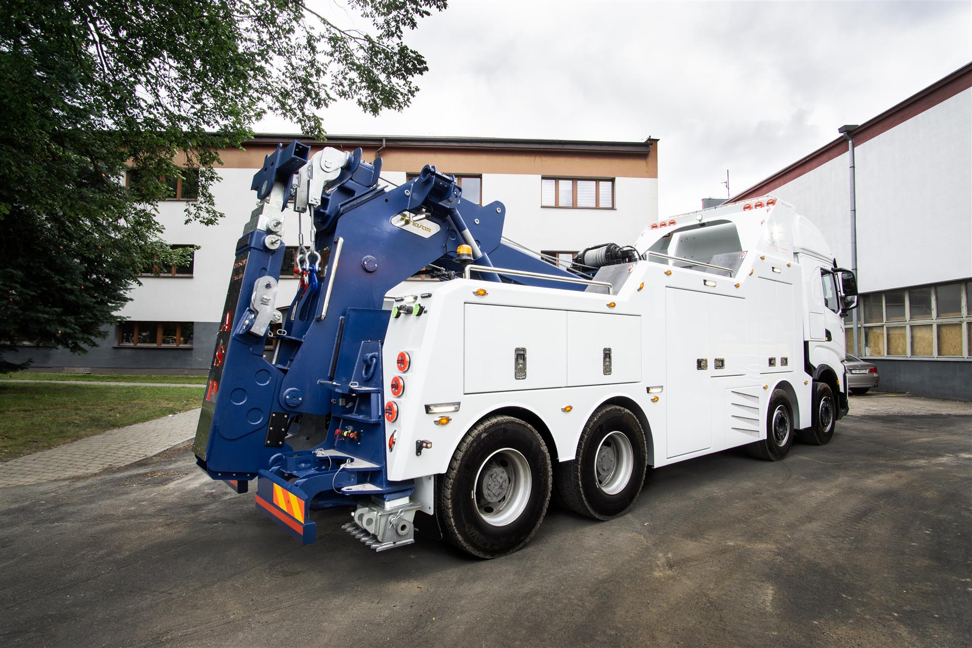 Iveco HDRV — 4